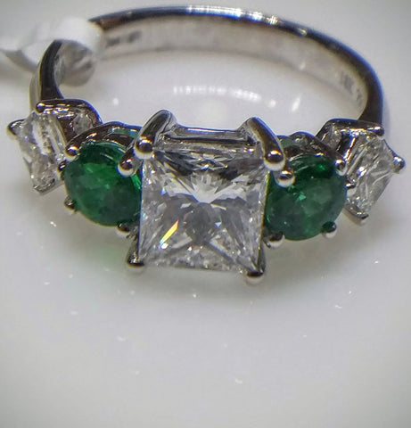 Kupfer Jewelry Exquisite Emeralds and Diamonds White Gold Ring by Kupfer Jewelry Design - Kupfer Jewelry - 1